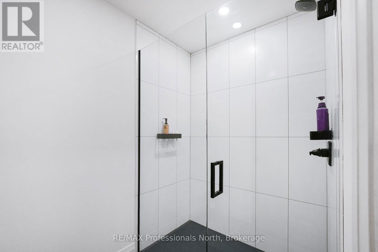 1041 MINAKI LANE Image 28