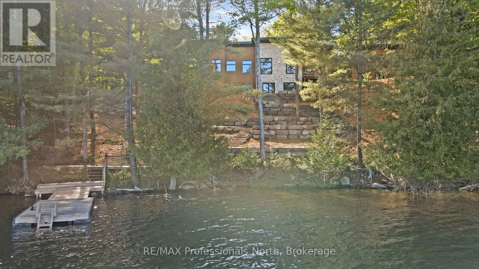 1041 MINAKI LANE Image 3
