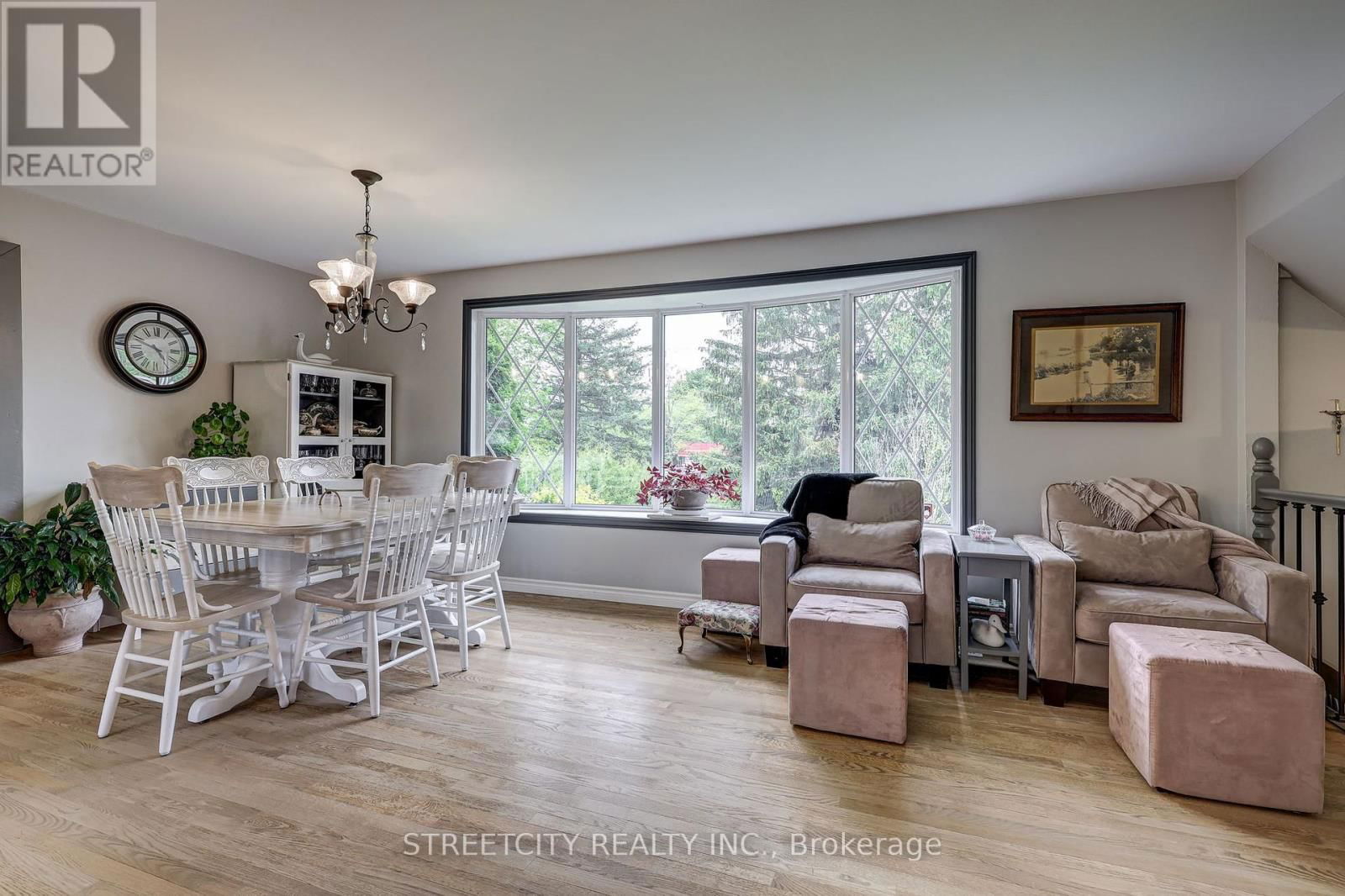 531 ELM STREET Image 11