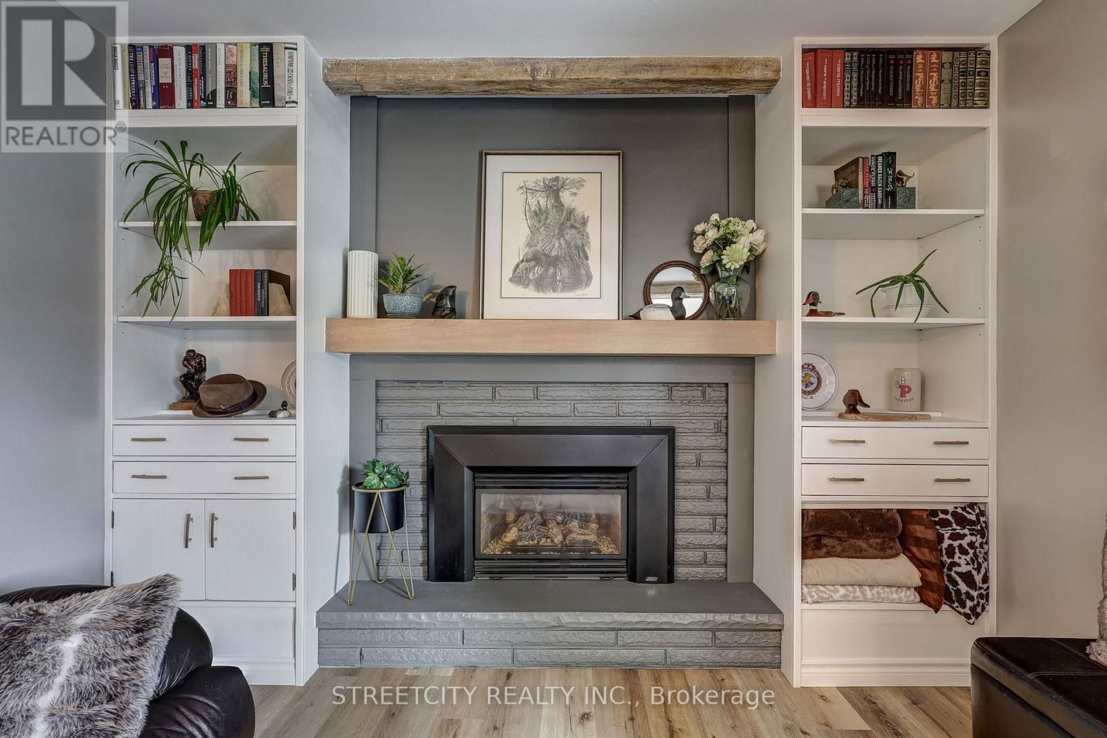 531 ELM STREET Image 22