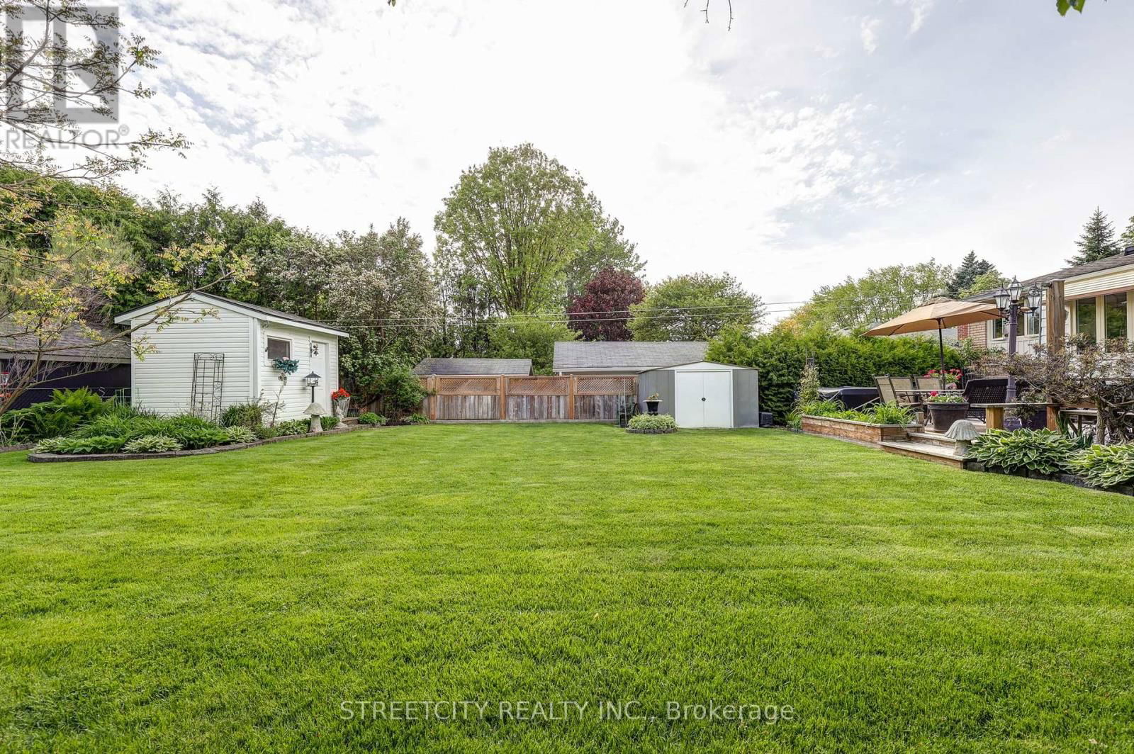 531 ELM STREET Image 44