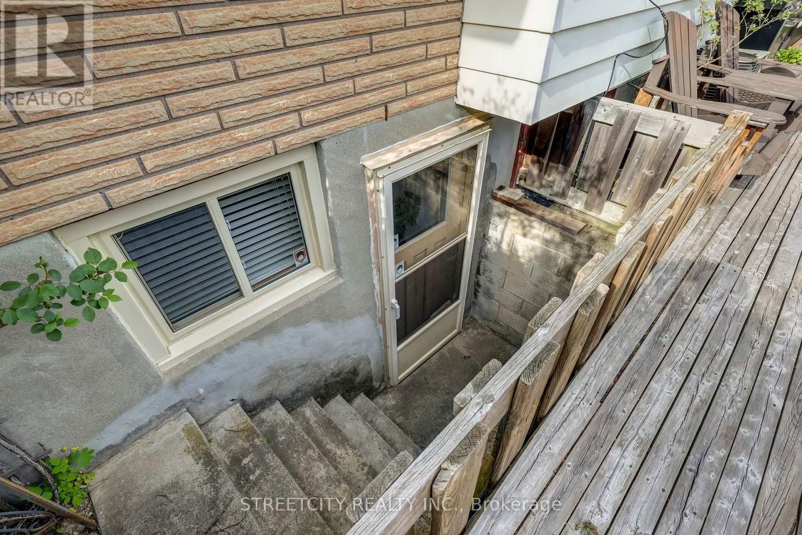 531 ELM STREET Image 6