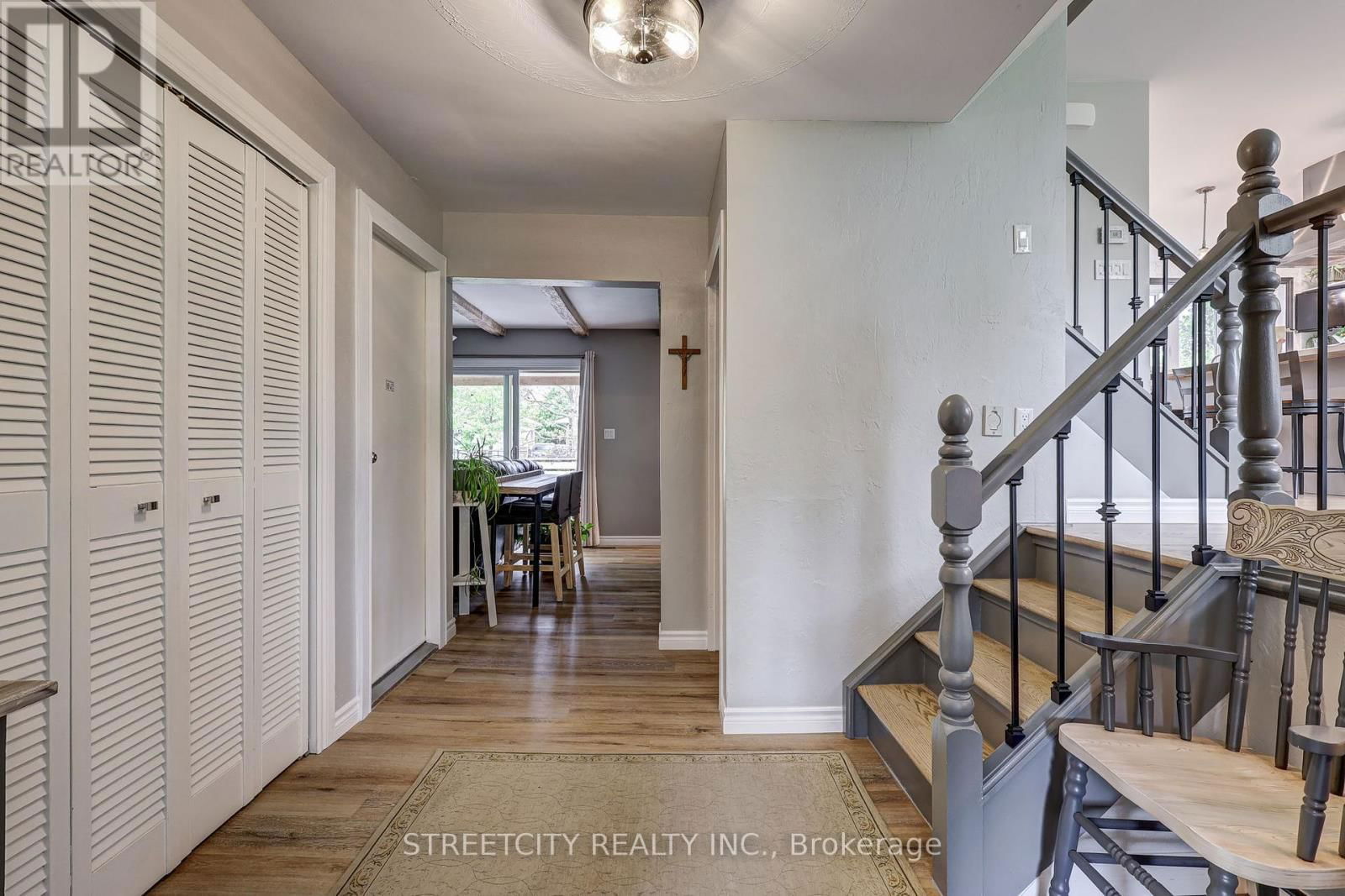 531 ELM STREET Image 8