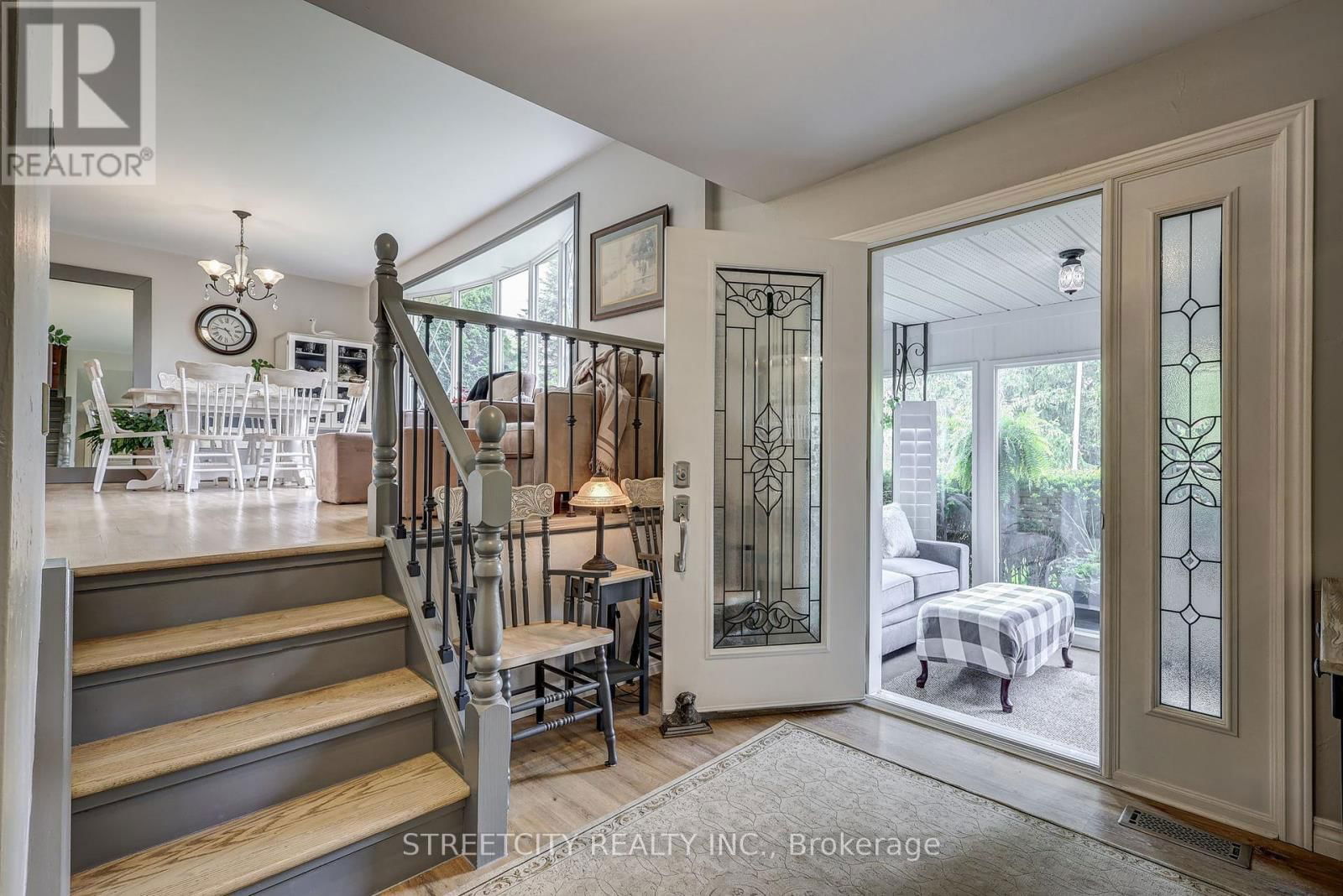 531 ELM STREET Image 9