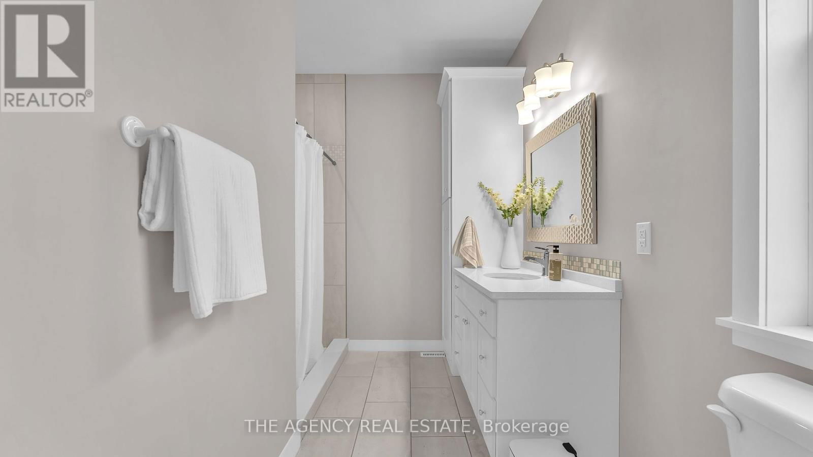 4395 THOMAS ROAD Image 14