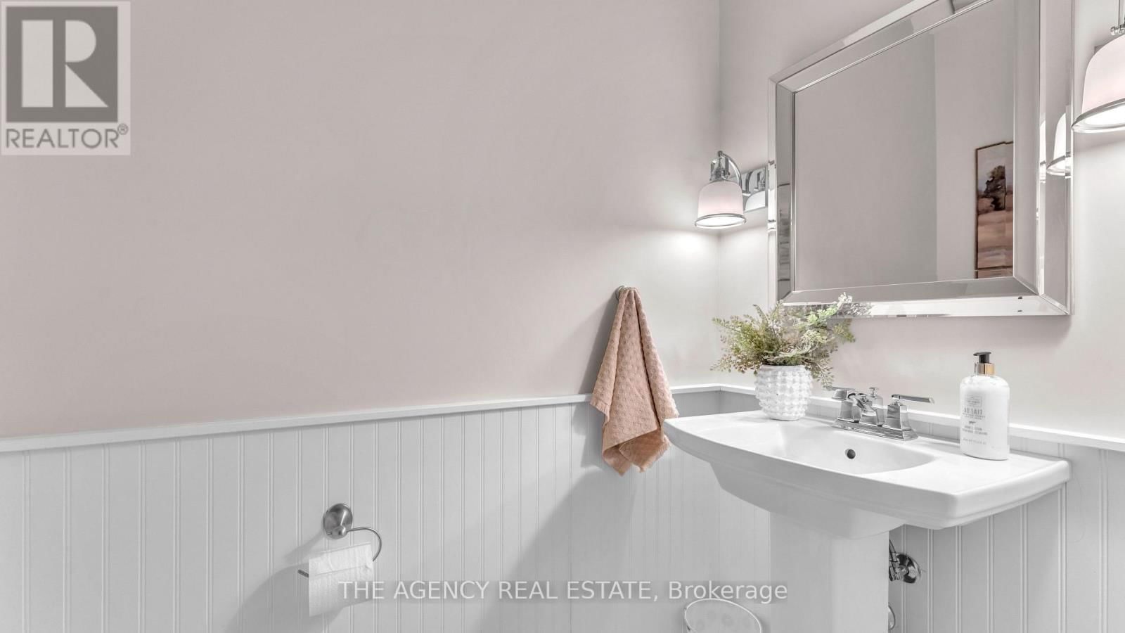 4395 THOMAS ROAD Image 20
