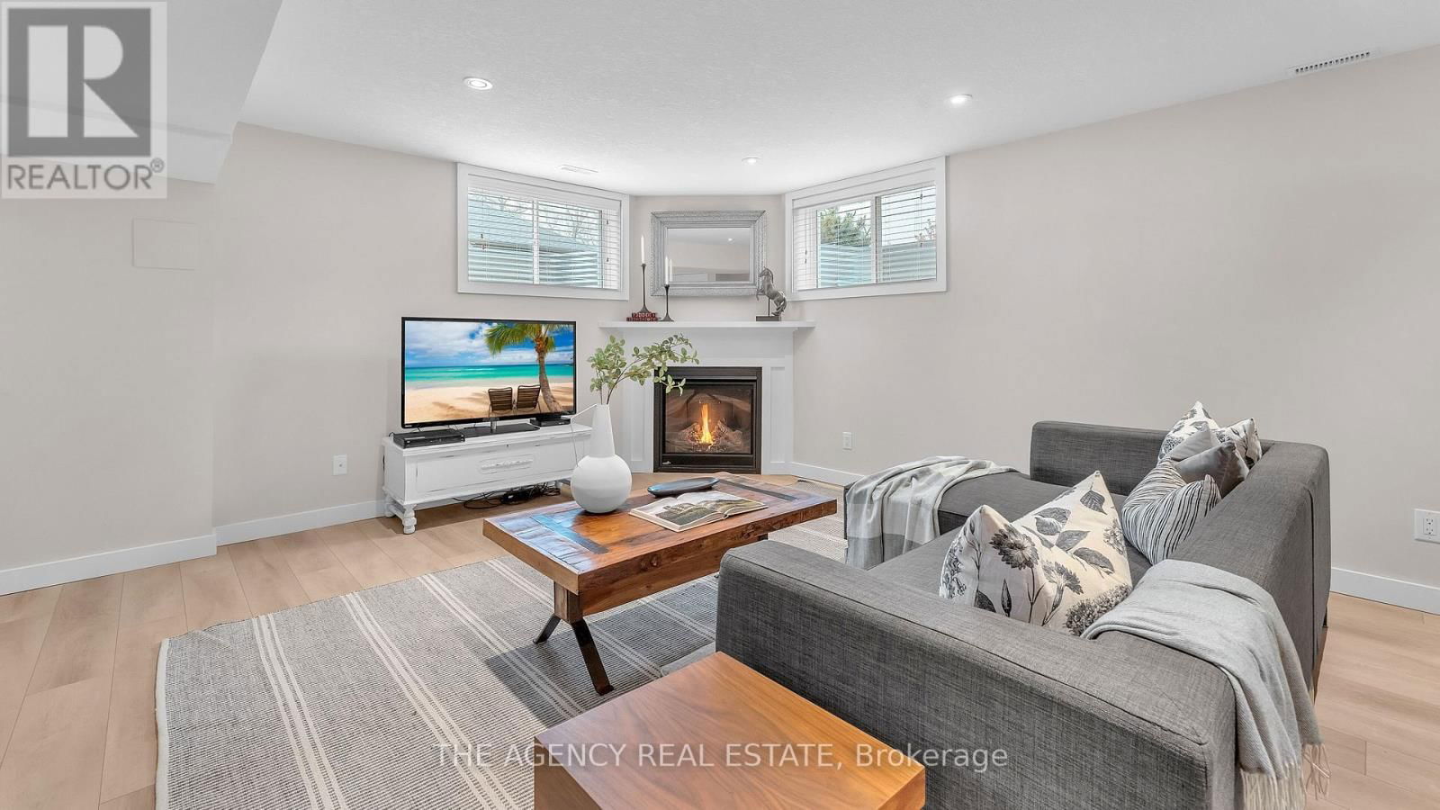 4395 THOMAS ROAD Image 22