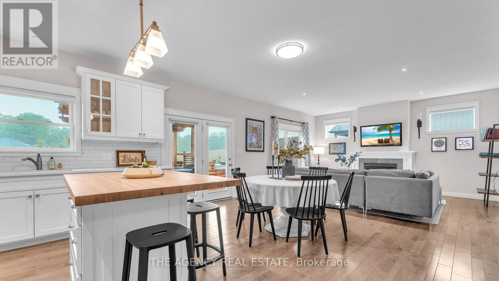 4395 THOMAS ROAD Image 9