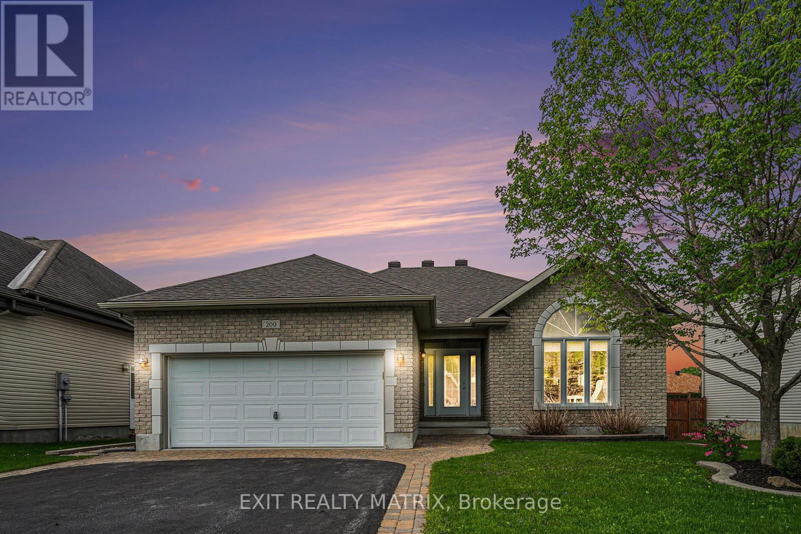 209 JASPER CRESCENT Image 1
