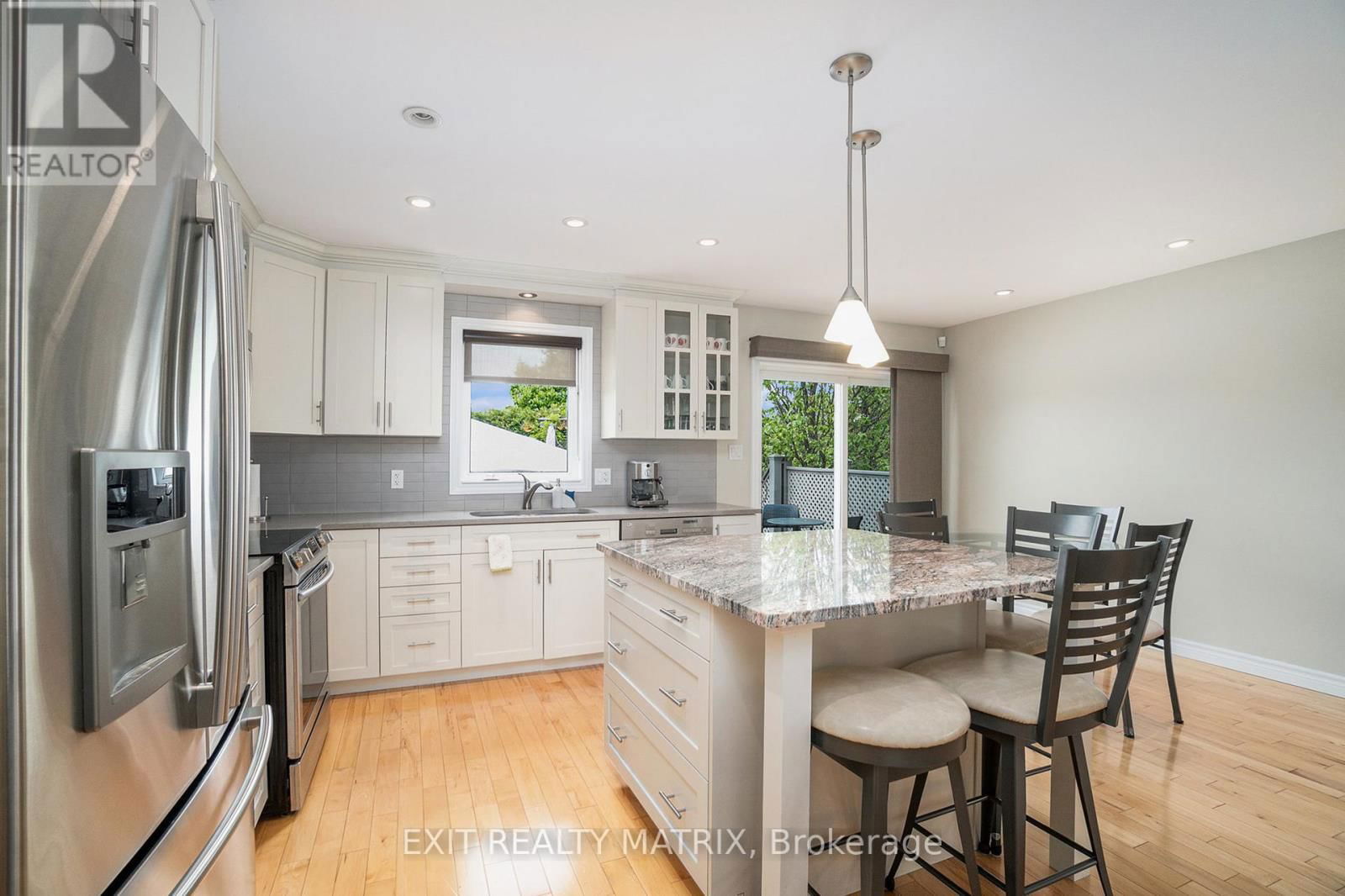 209 JASPER CRESCENT Image 13