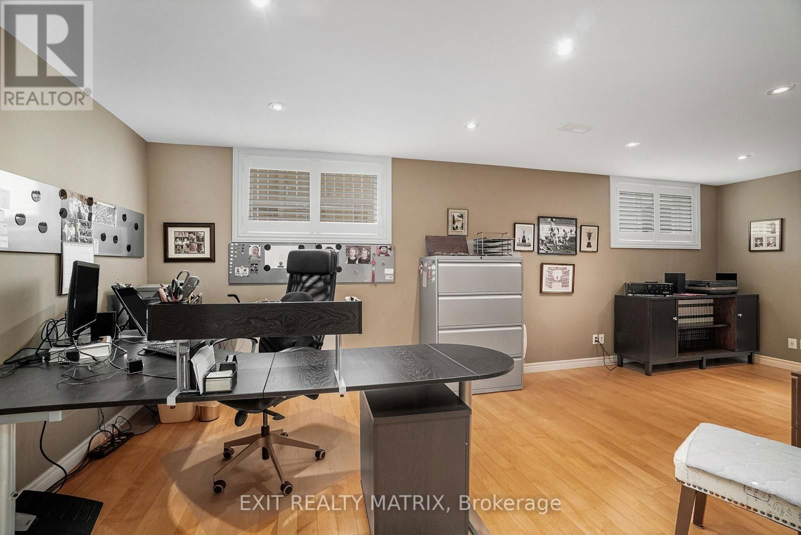 209 JASPER CRESCENT Image 24