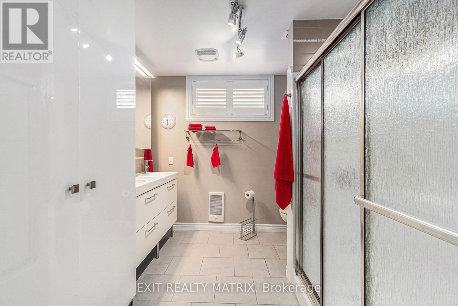 209 JASPER CRESCENT Image 30
