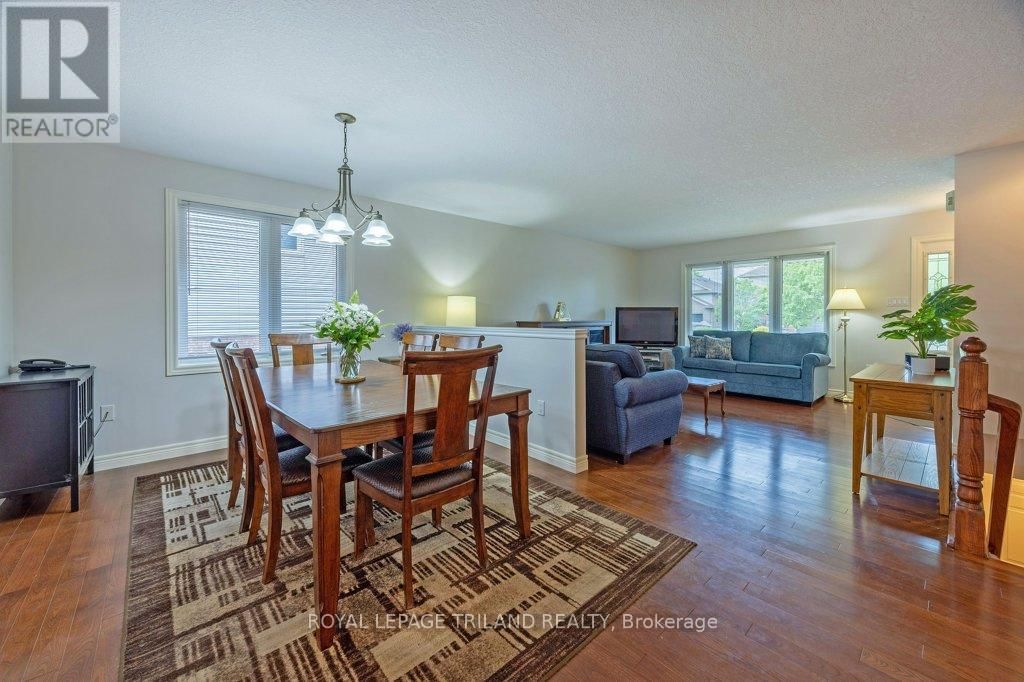 106 HAGERMAN CRESCENT Image 10