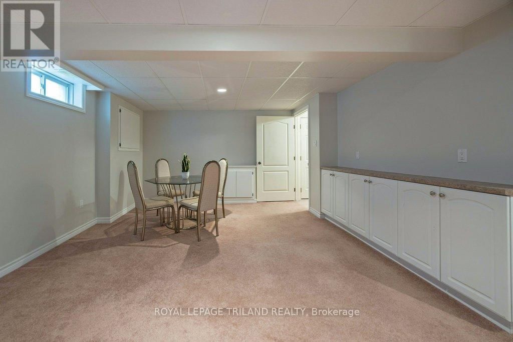 106 HAGERMAN CRESCENT Image 25
