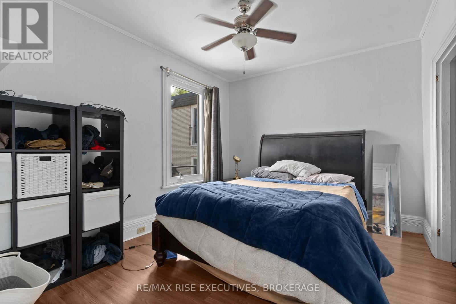 341 DIVISION STREET Image 21