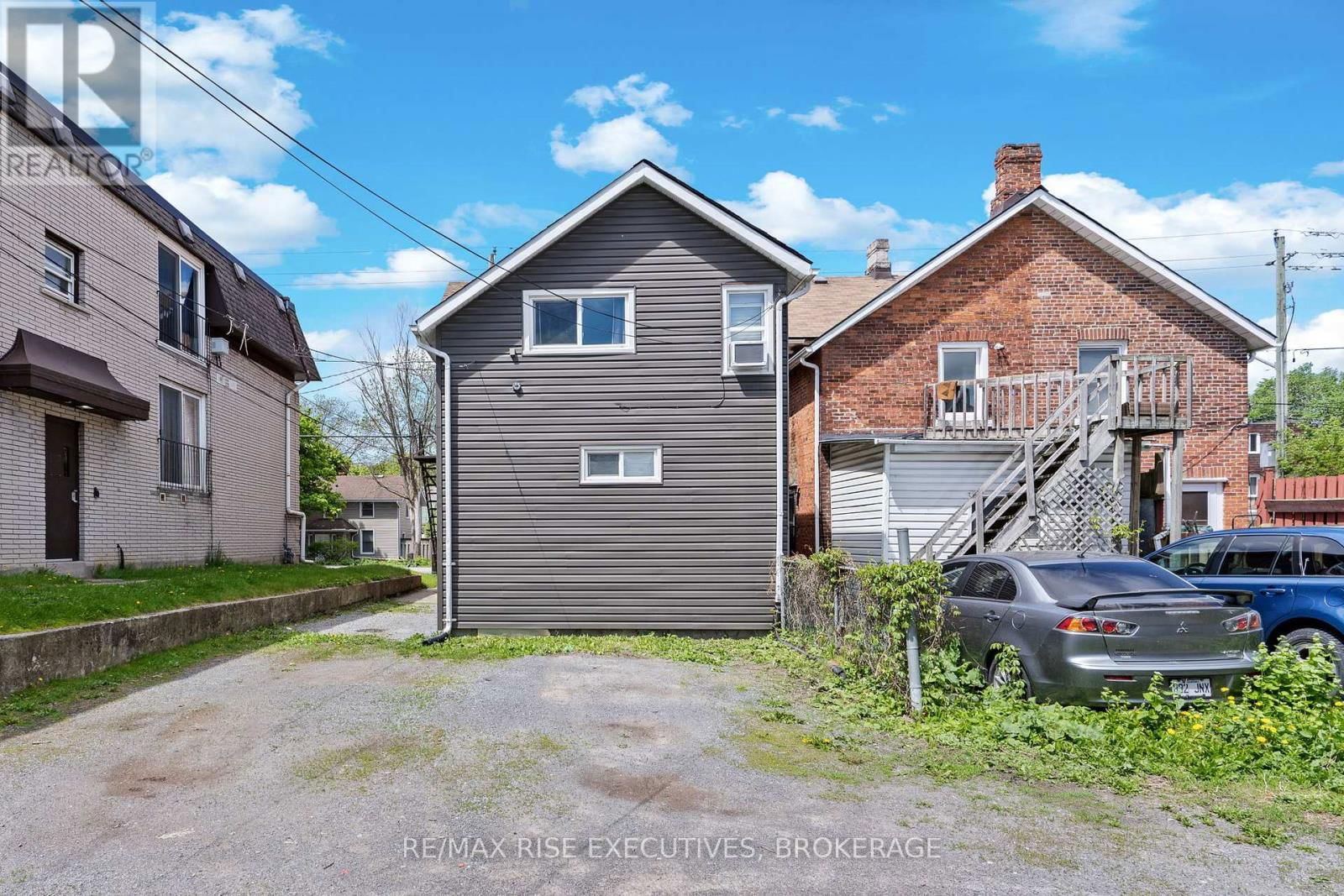 341 DIVISION STREET Image 34