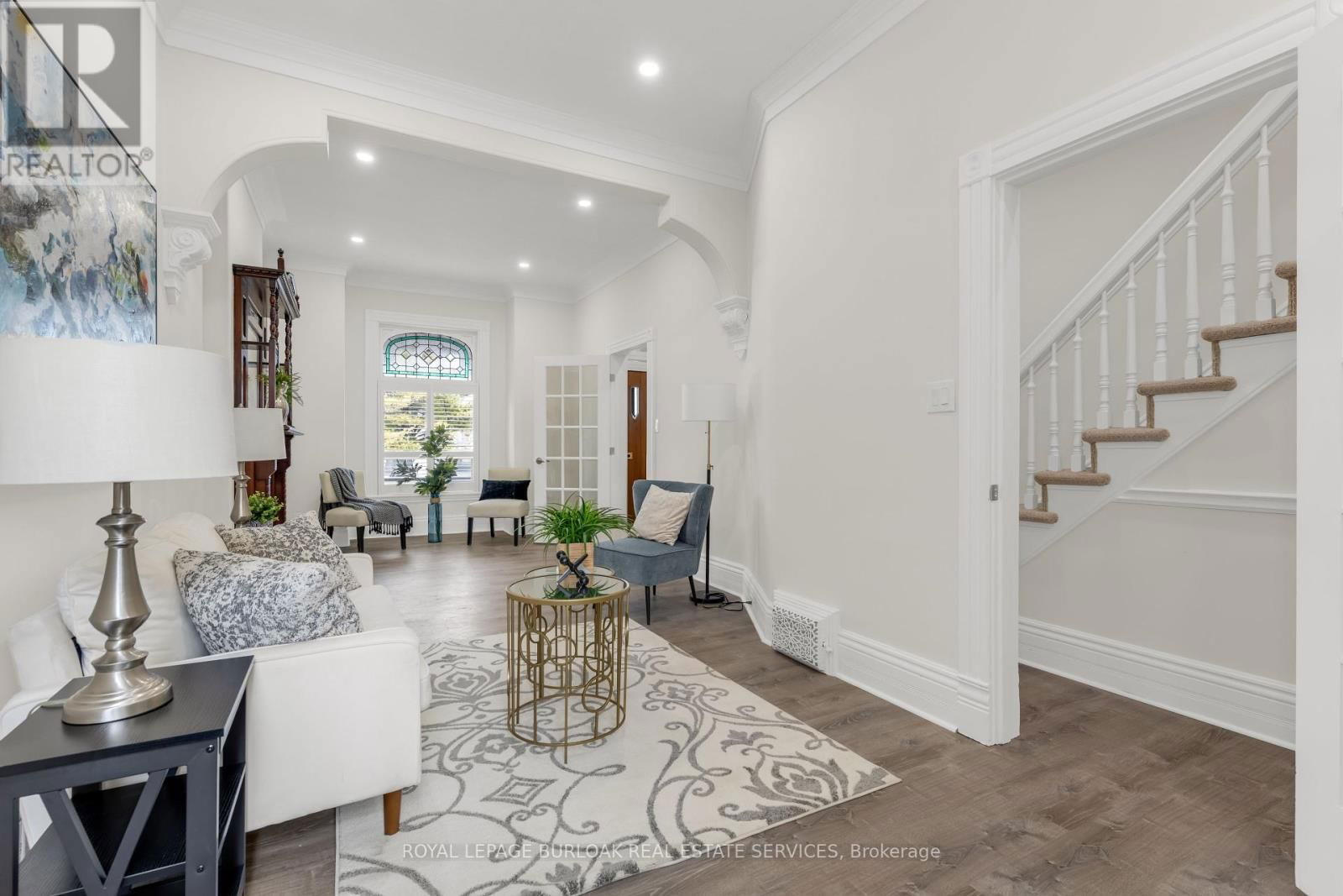 16 MURRAY STREET EAST Image 5