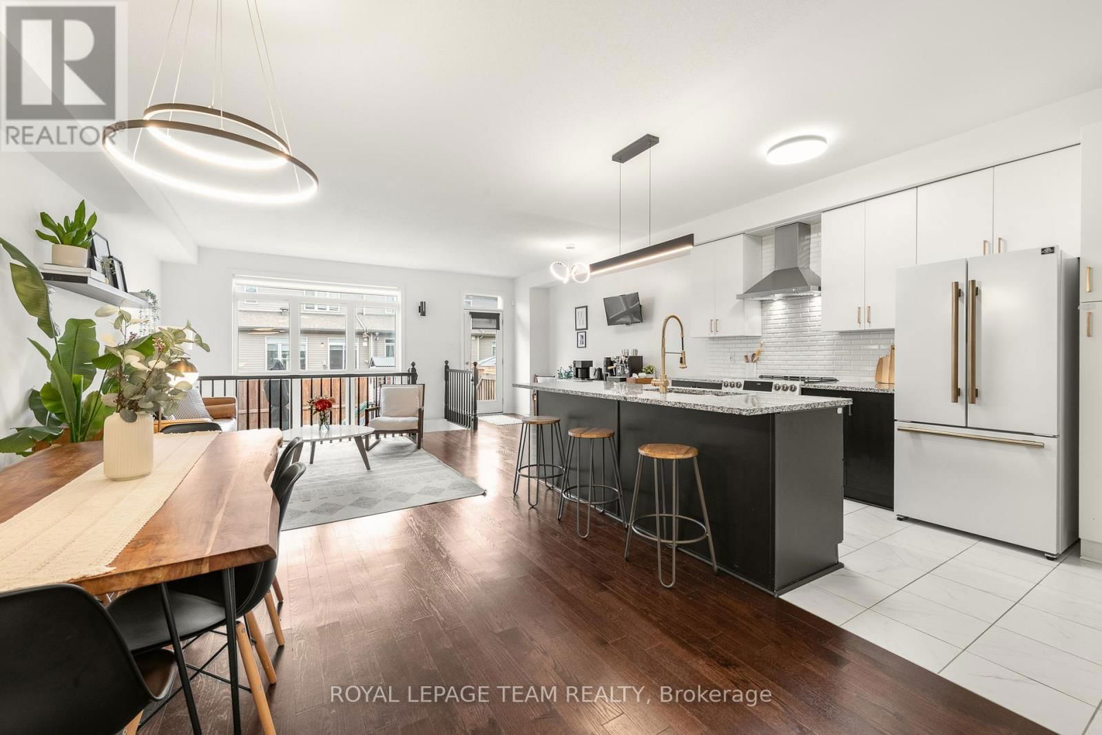 544 RIOJA STREET Image 12