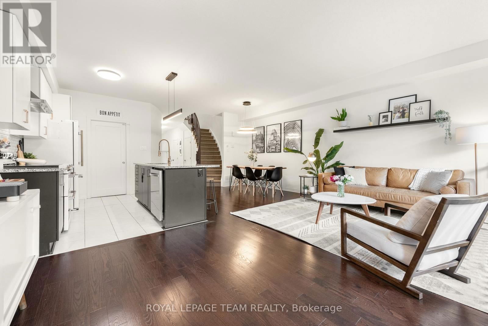 544 RIOJA STREET Image 19