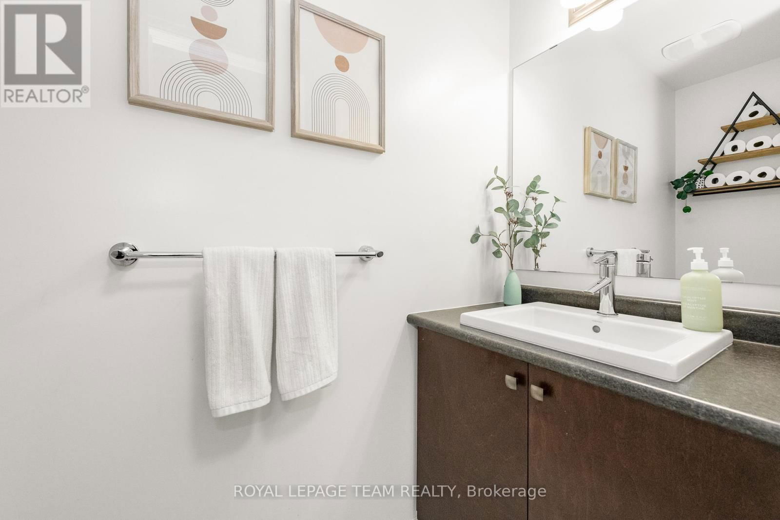 544 RIOJA STREET Image 24