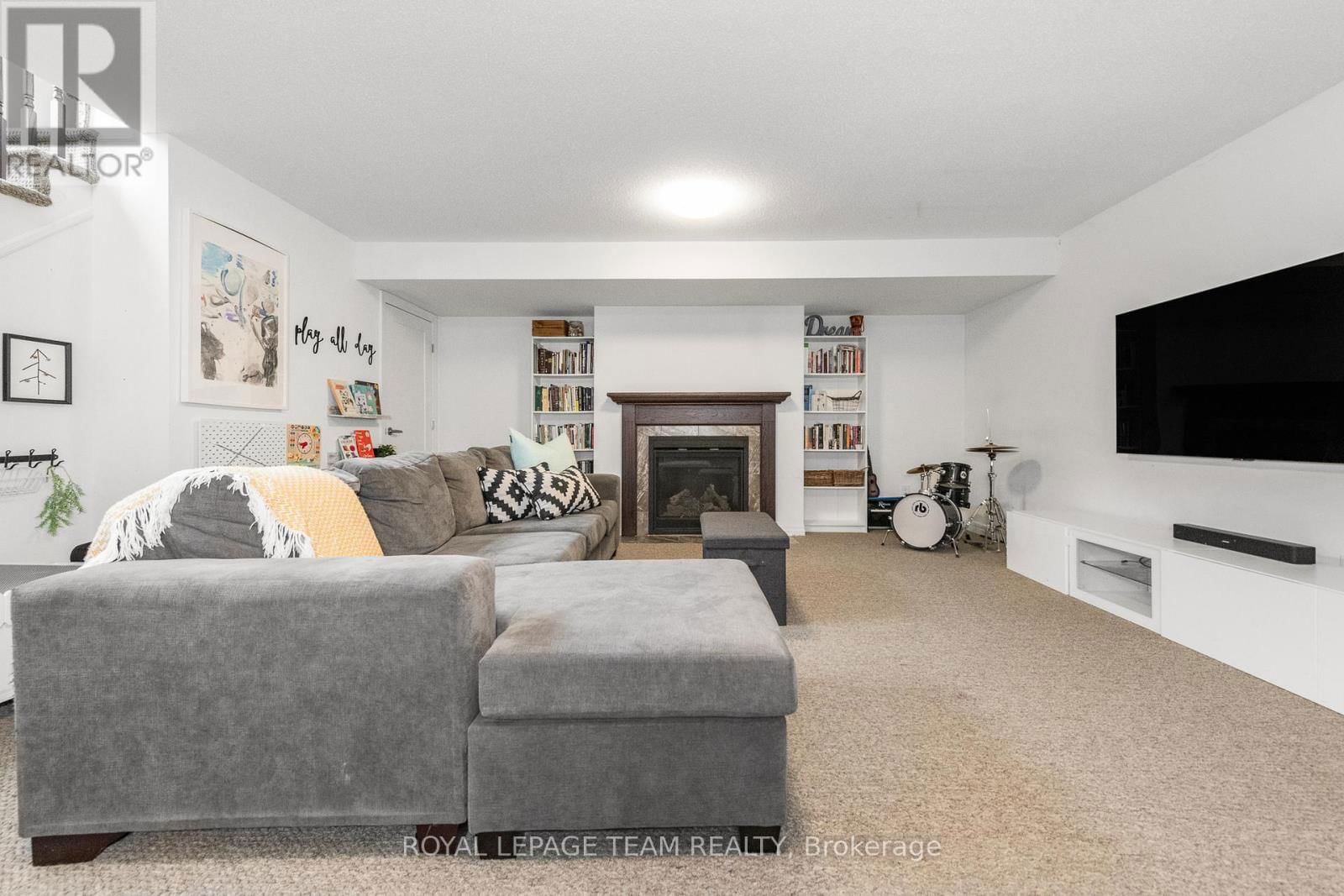 544 RIOJA STREET Image 40