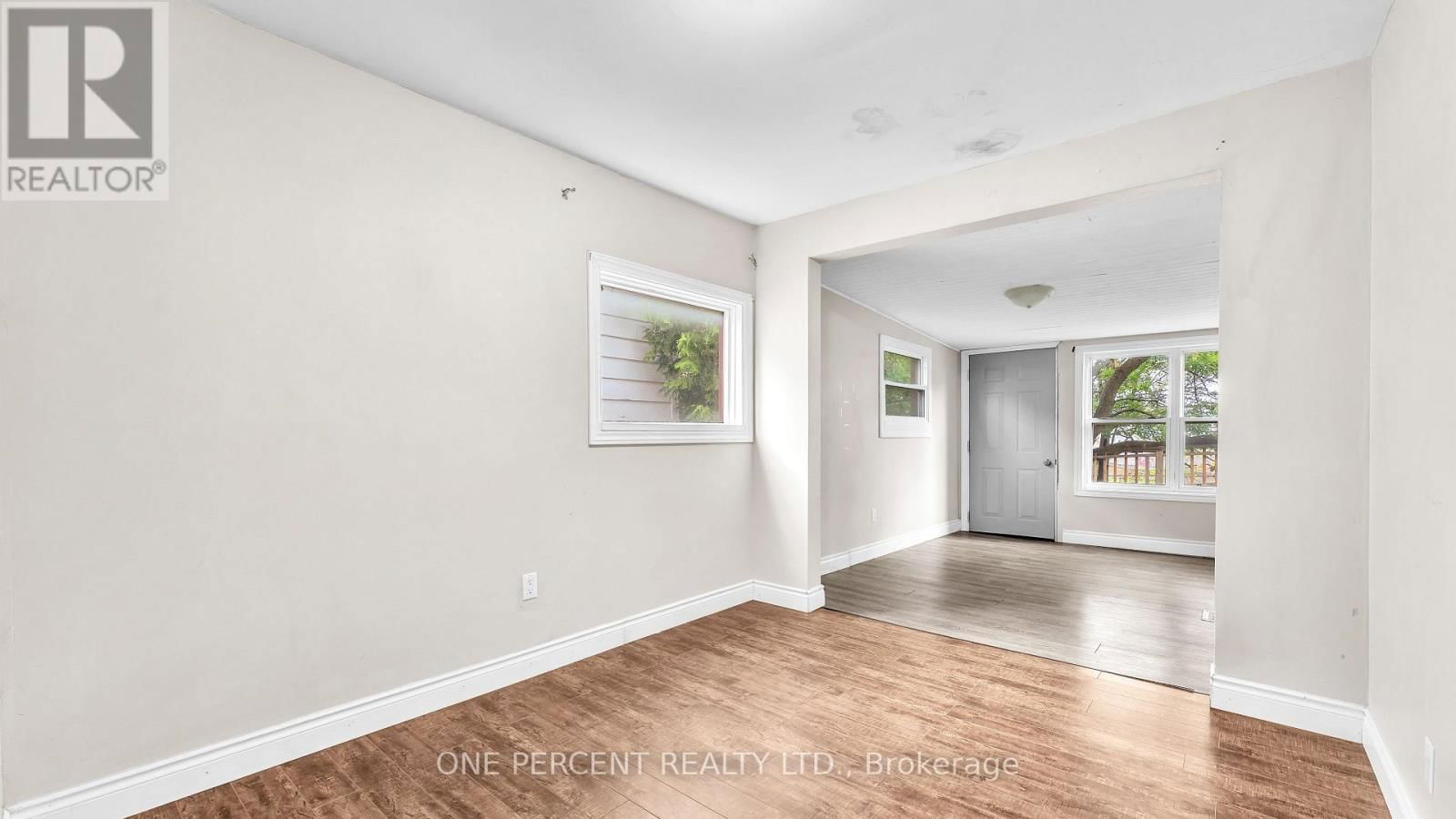 1185 ALBANY STREET Image 10