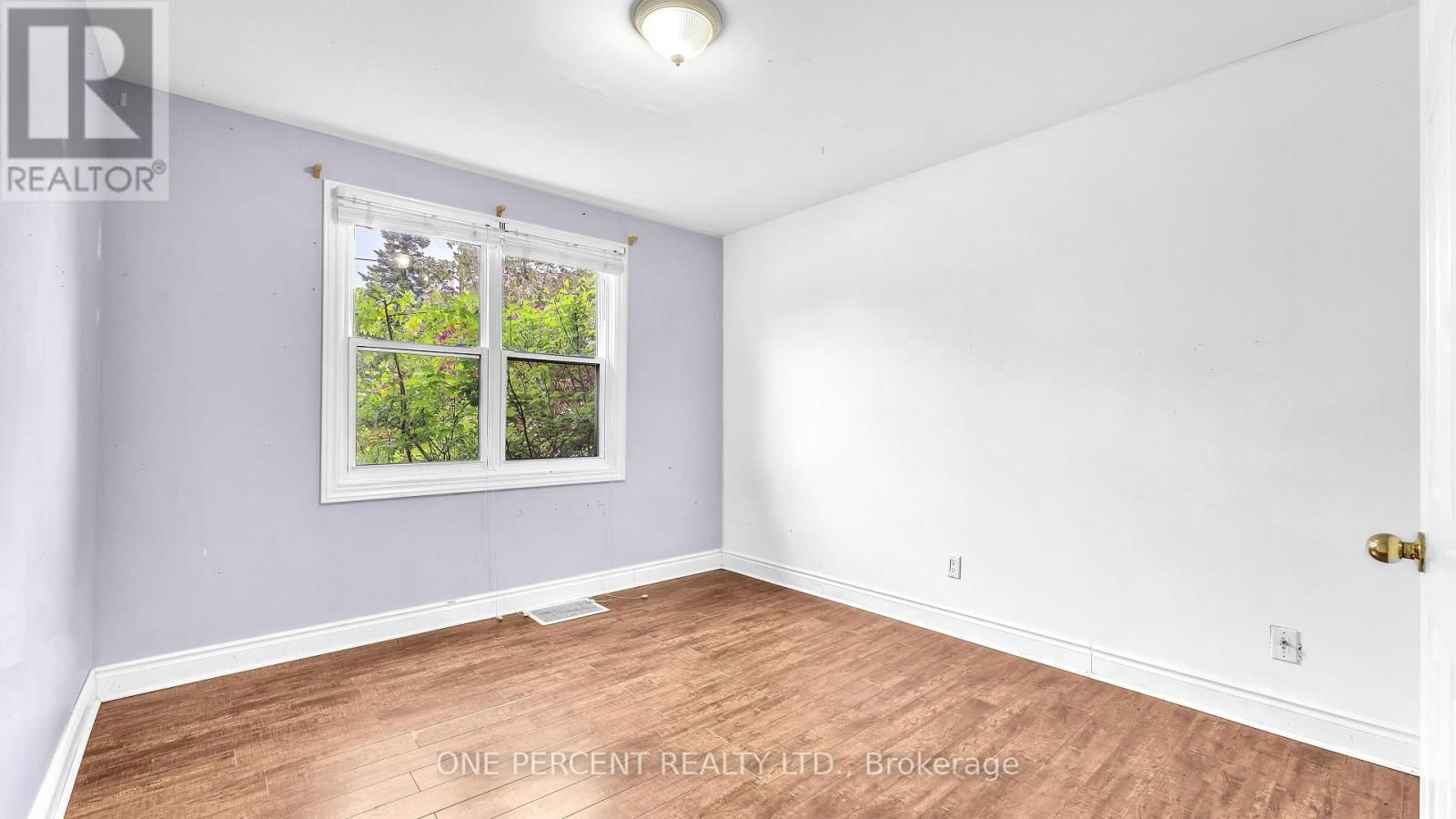 1185 ALBANY STREET Image 12