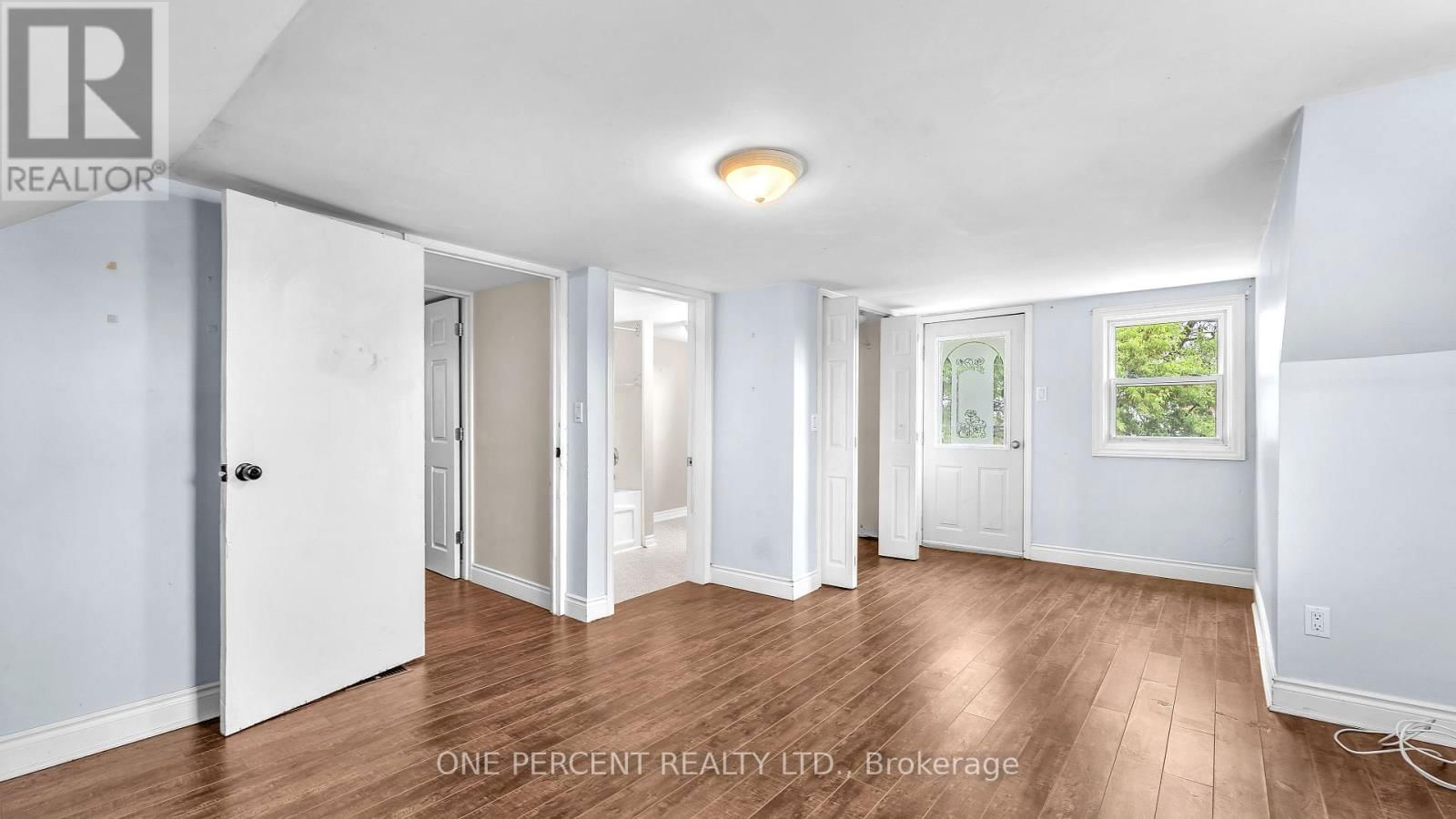 1185 ALBANY STREET Image 19