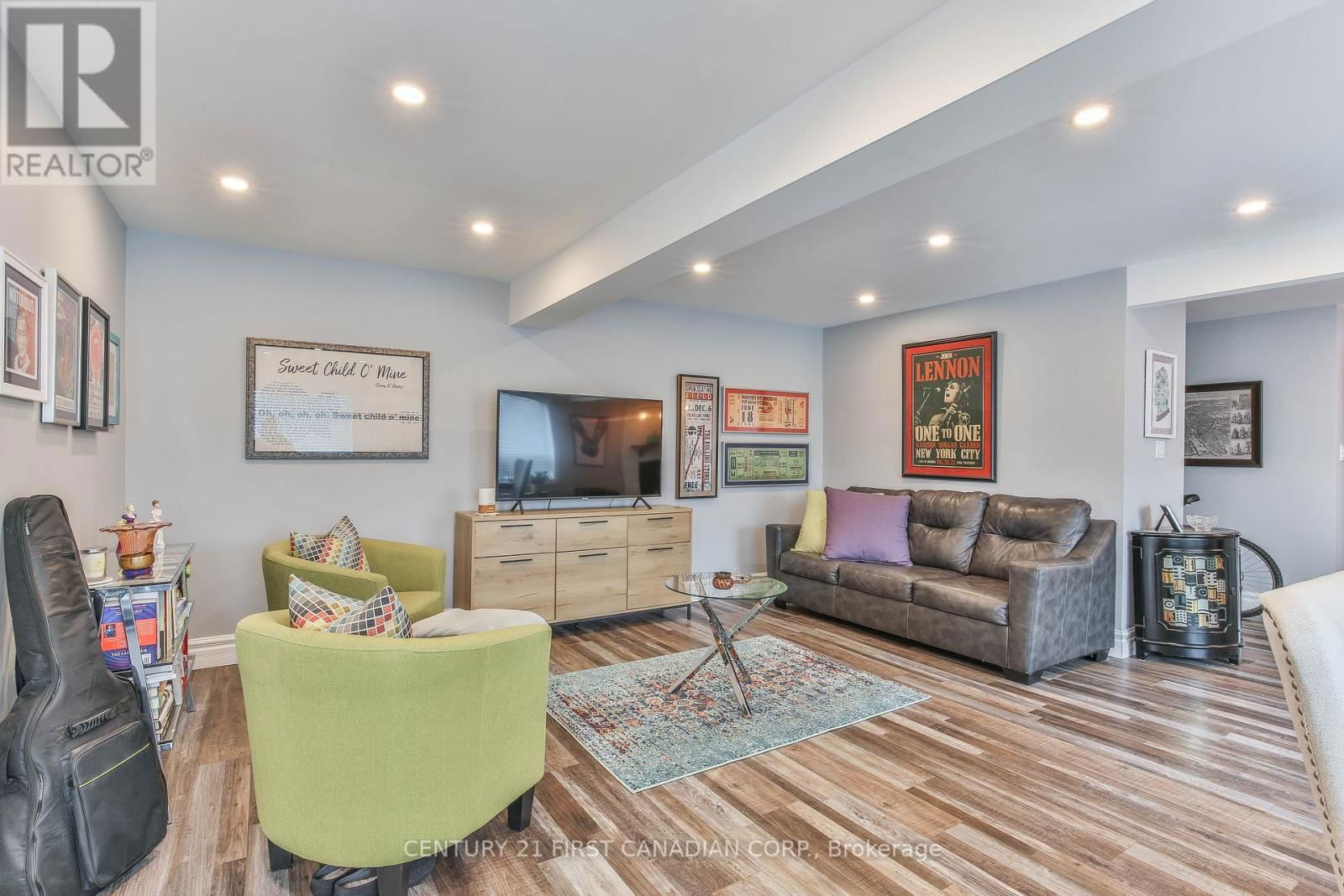 887 HAMILTON ROAD Image 24