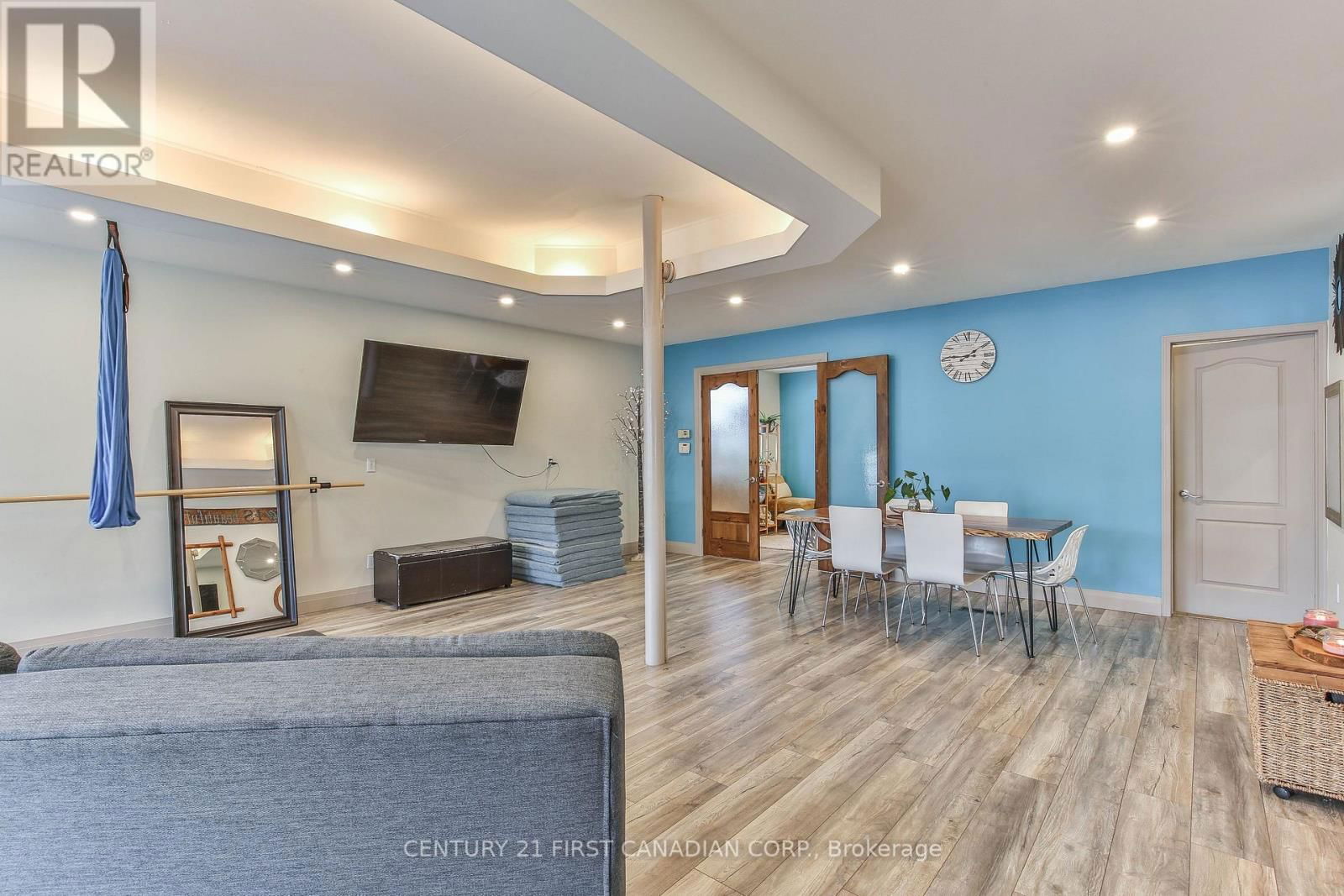 887 HAMILTON ROAD Image 5