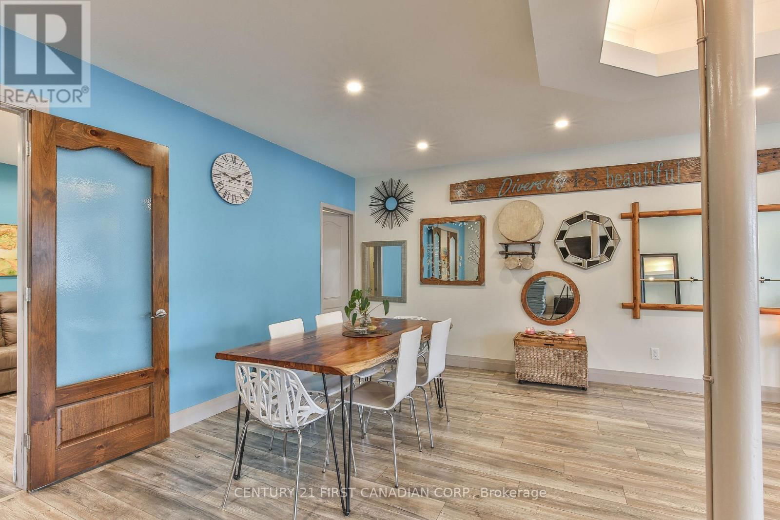 887 HAMILTON ROAD Image 7
