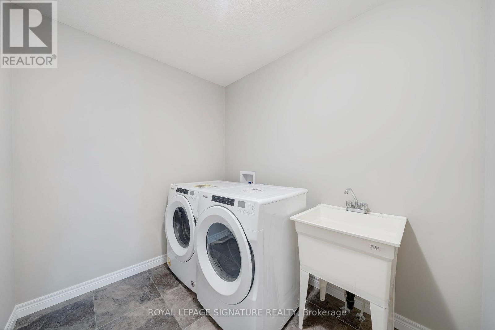 504 FLORENCEDALE CRESCENT Image 28