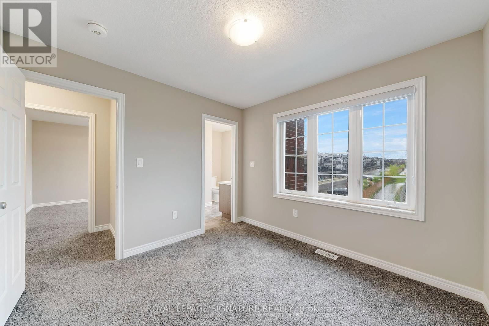 504 FLORENCEDALE CRESCENT Image 33