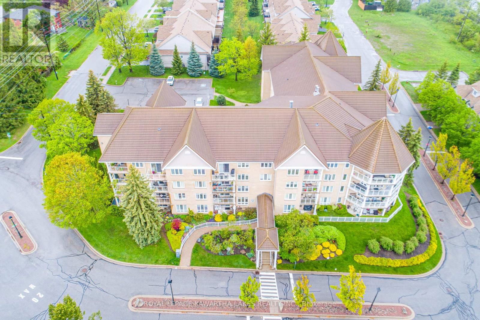 203 - 51 RIVERMILL BOULEVARD Image 3