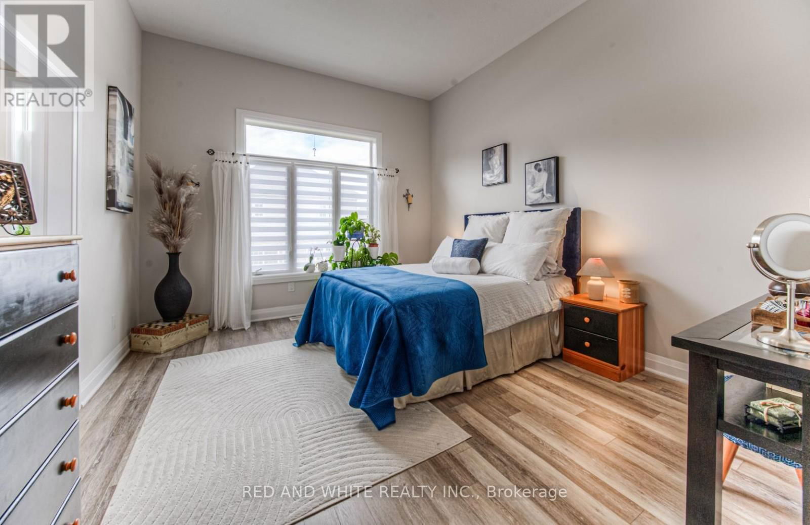 582 MAYAPPLE STREET Image 17