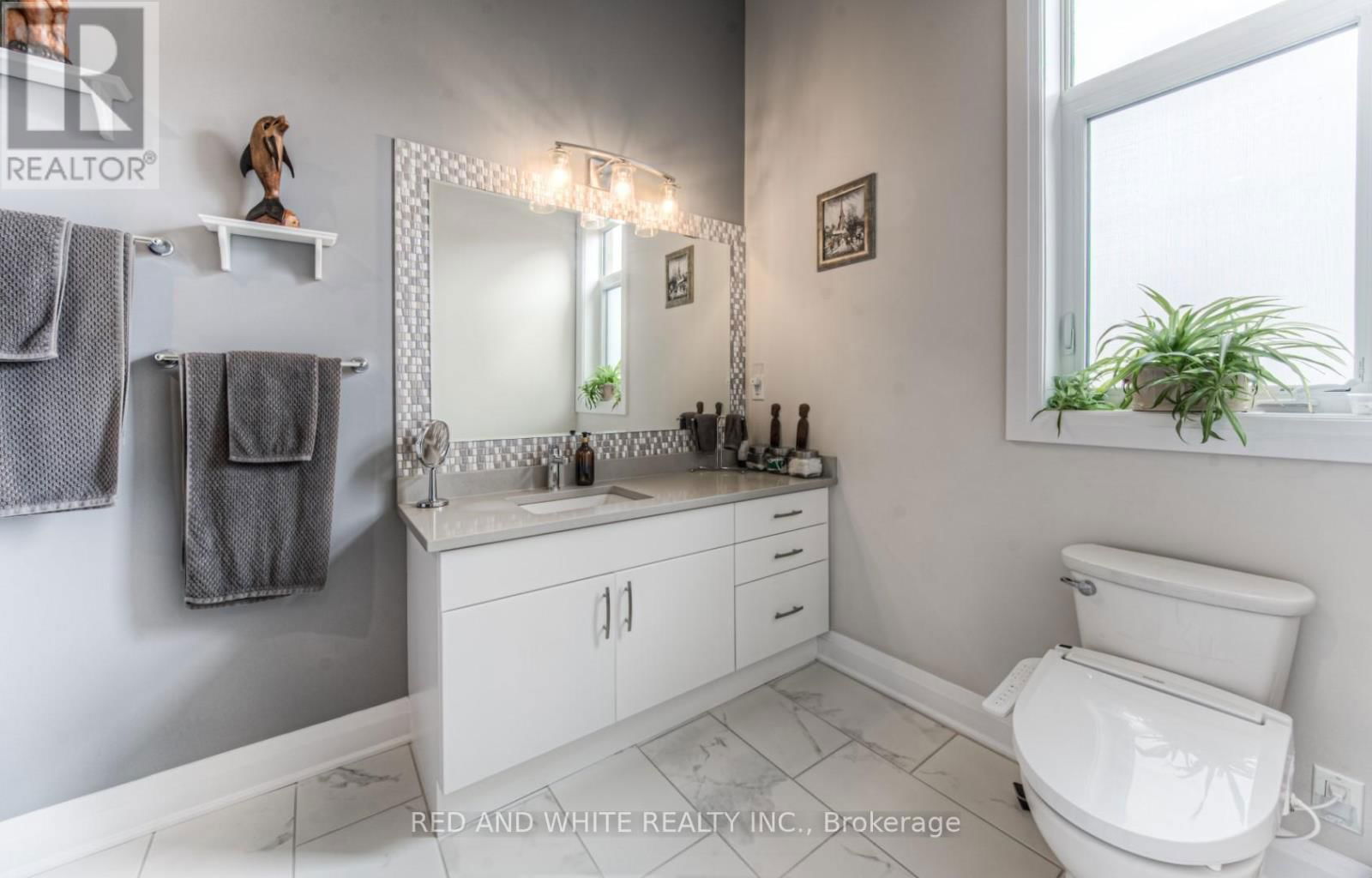 582 MAYAPPLE STREET Image 19
