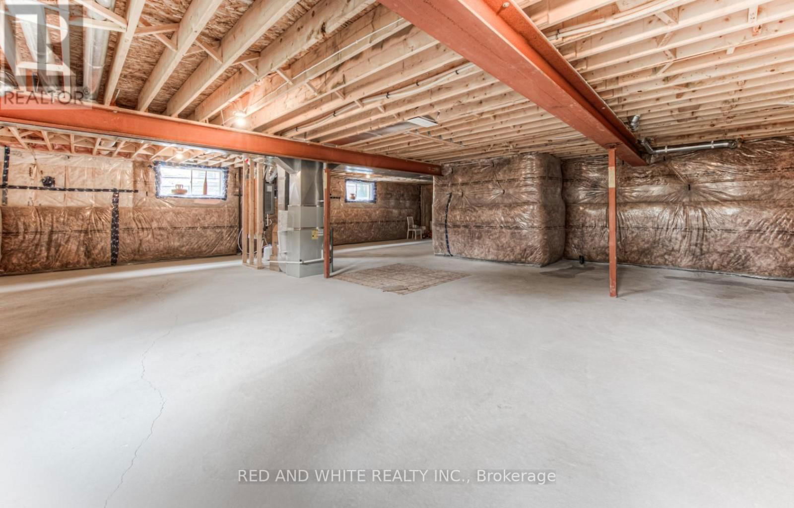 582 MAYAPPLE STREET Image 32