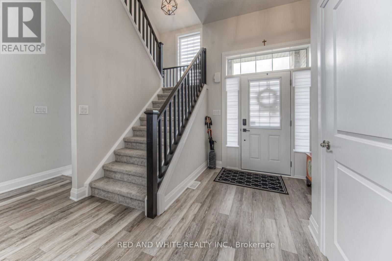582 MAYAPPLE STREET Image 4