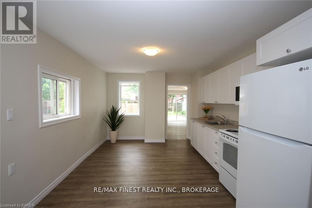 219 MONTREAL STREET Image 5