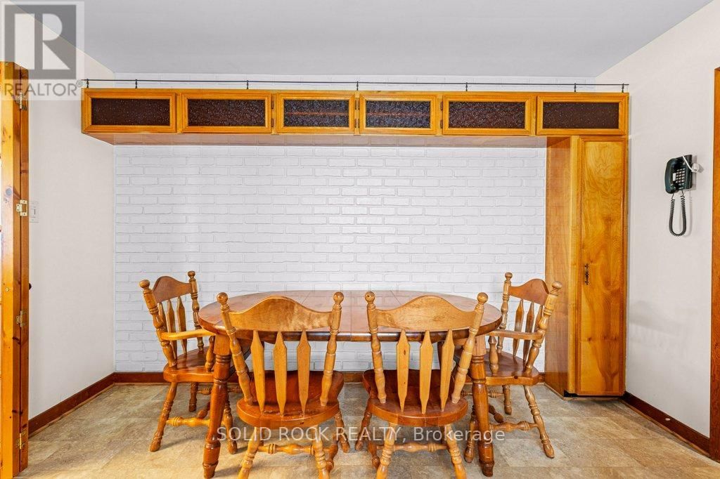 7 BROUSE DRIVE Image 16