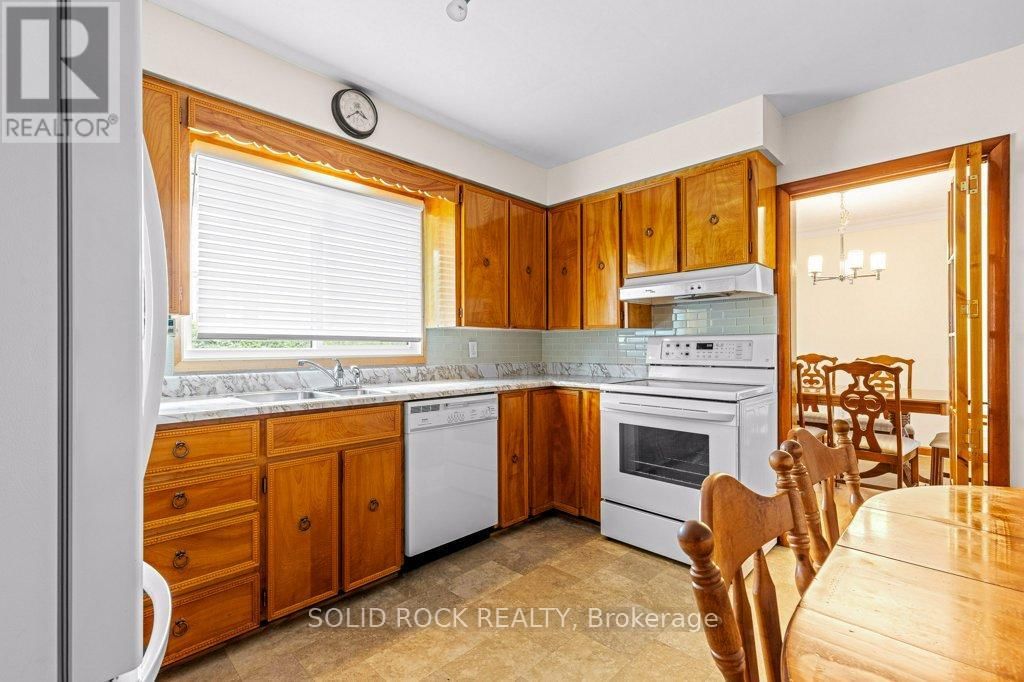 7 BROUSE DRIVE Image 18