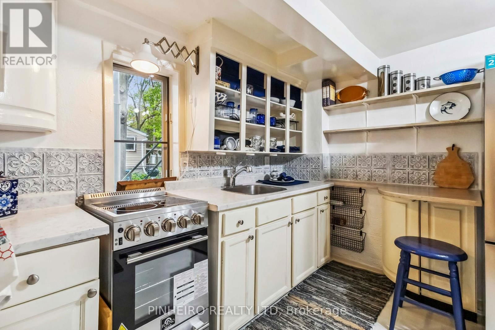 10 MCCLARY AVENUE Image 15