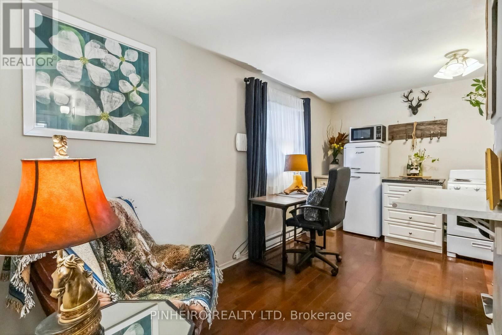 10 MCCLARY AVENUE Image 23