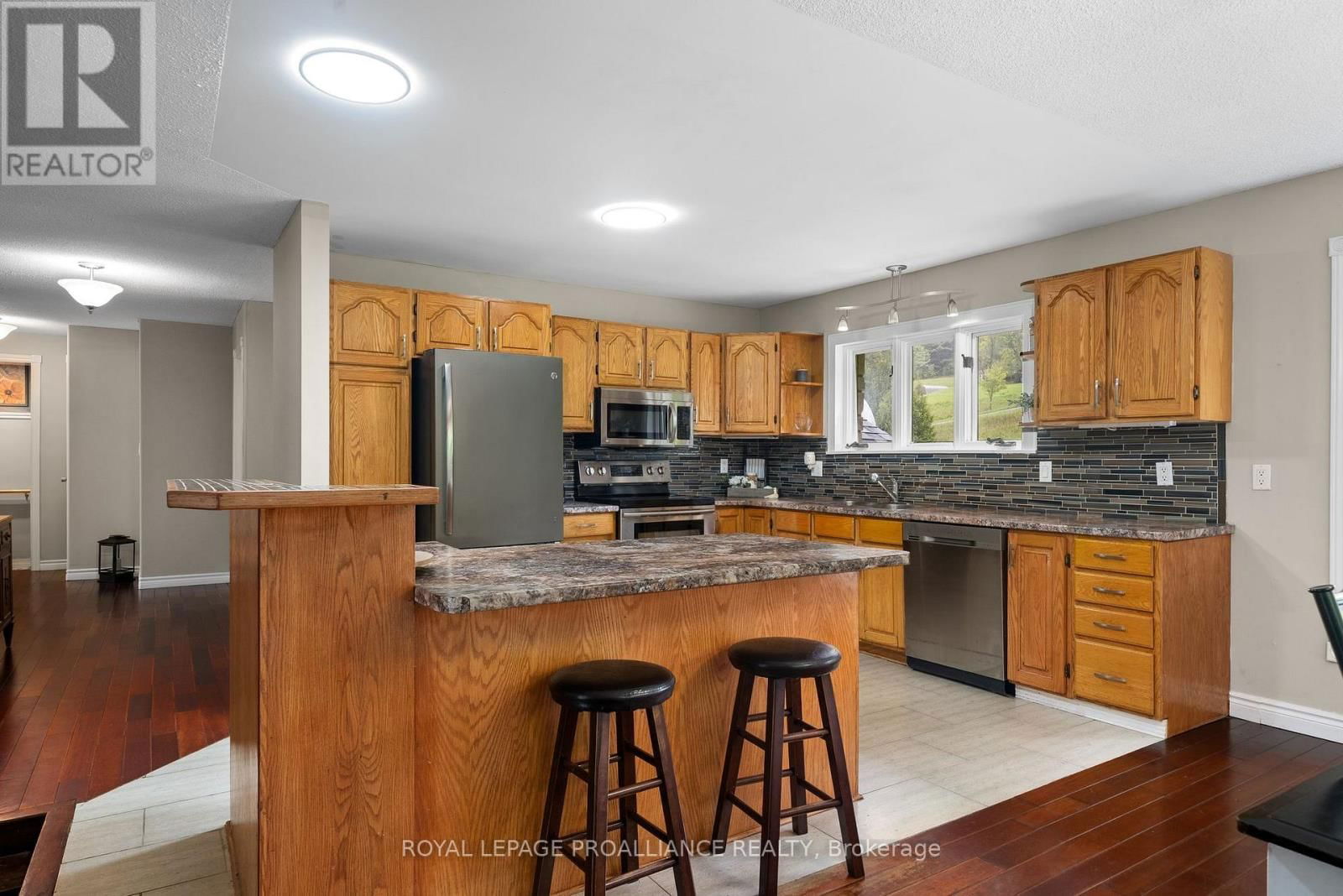2438 SHELTER VALLEY ROAD Image 10
