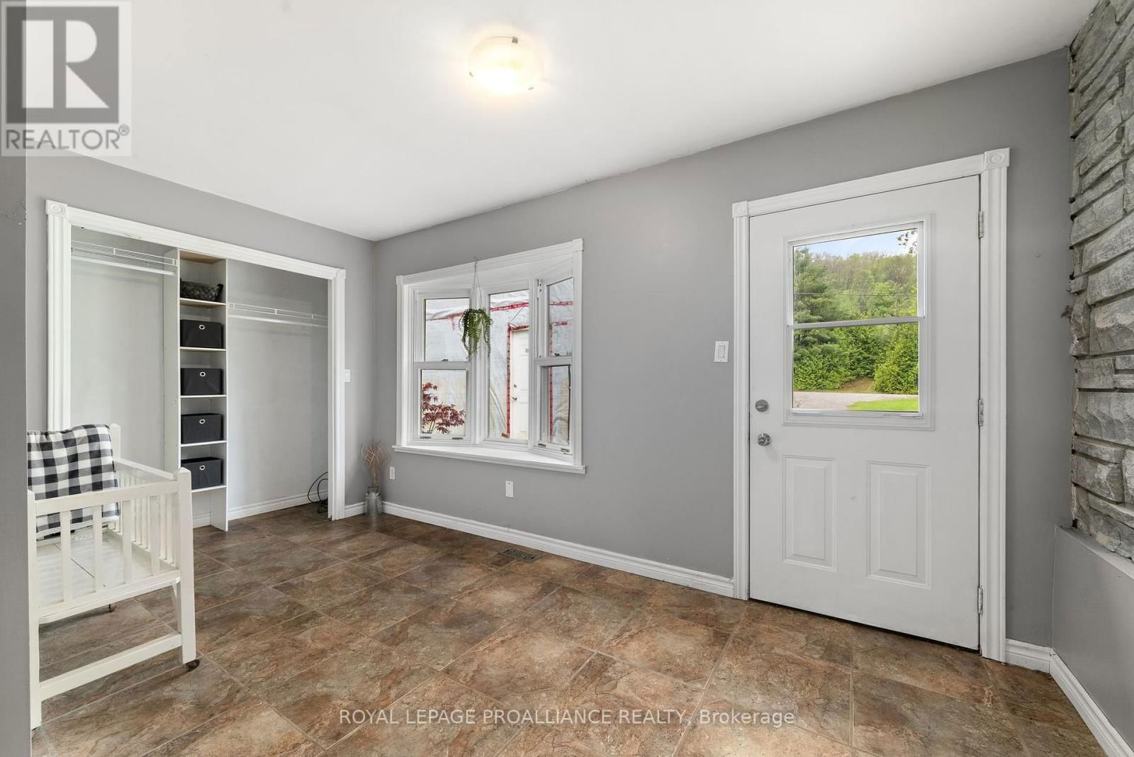 2438 SHELTER VALLEY ROAD Image 18