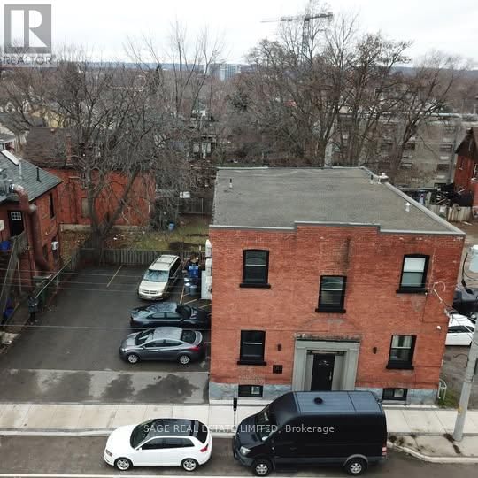 6 - 90 LOCKE STREET SOUTH Image 1