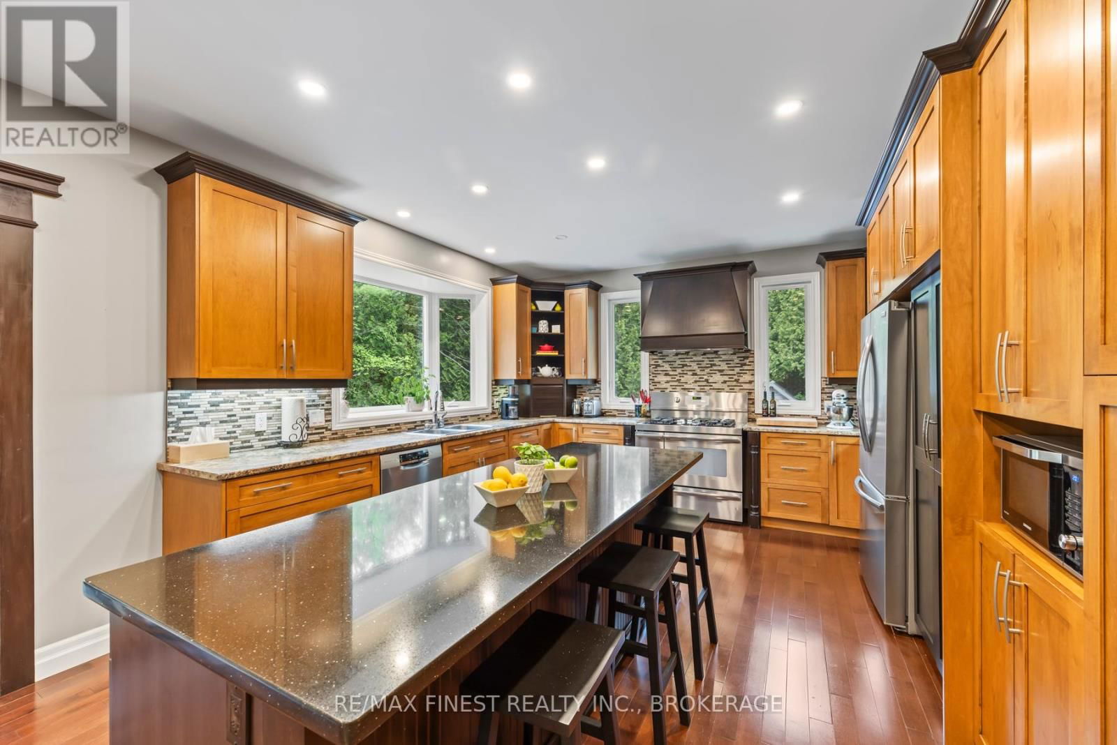 1910 COLE HILL ROAD Image 17