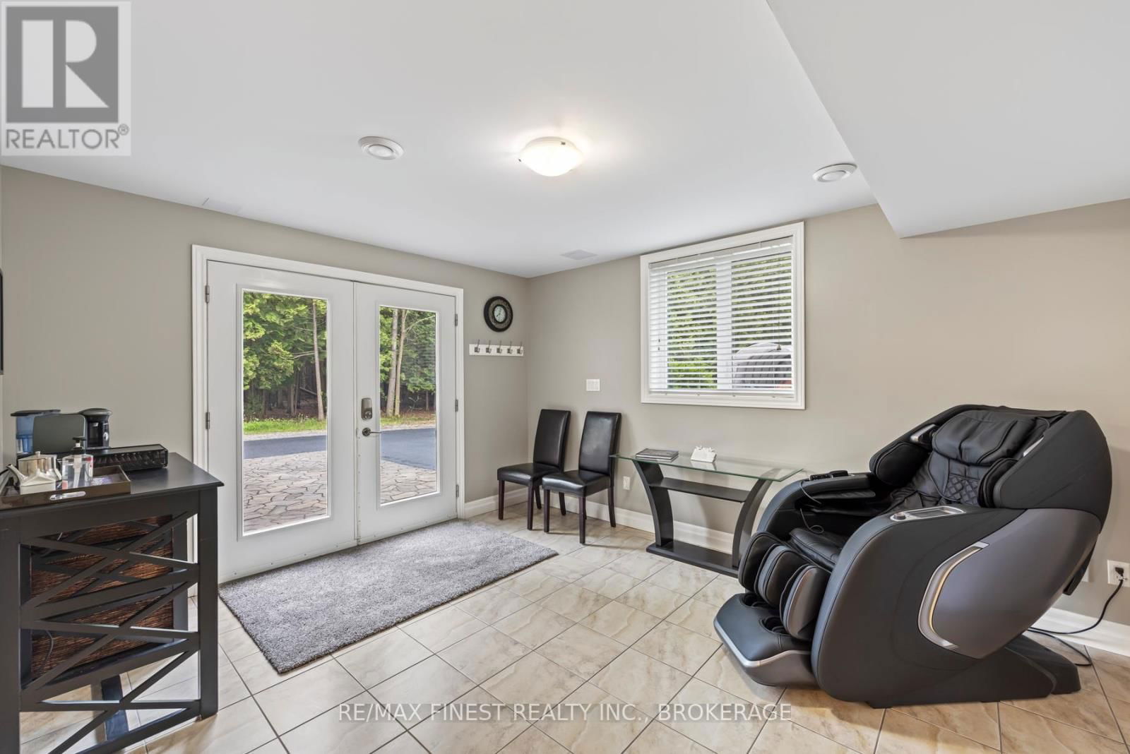1910 COLE HILL ROAD Image 33