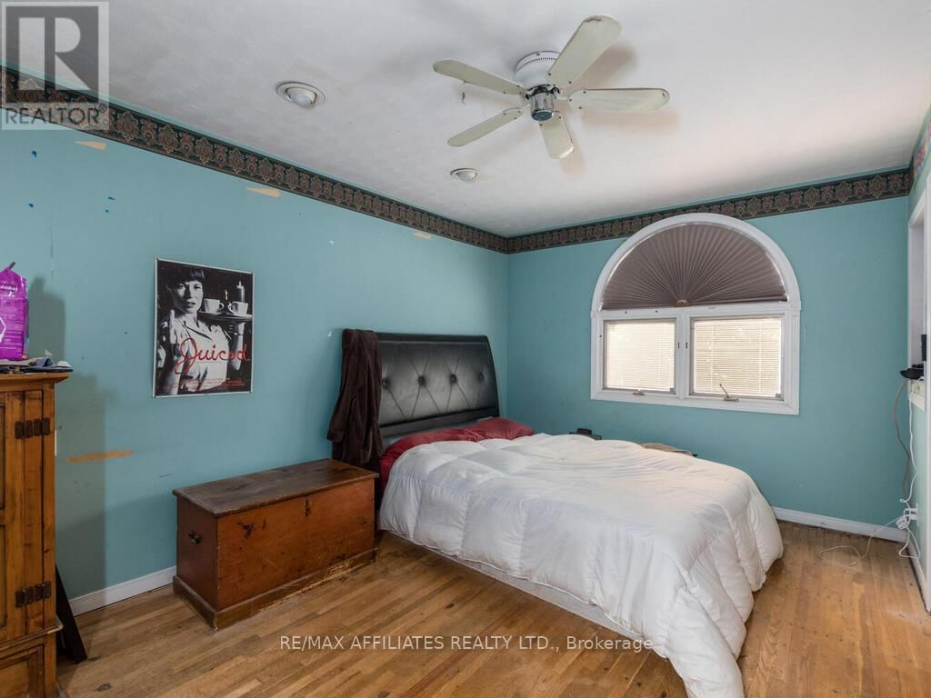 2282 CRANE STREET SOUTH Image 14