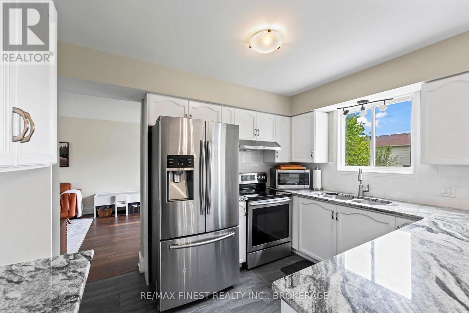 1409 FISHER CRESCENT Image 21